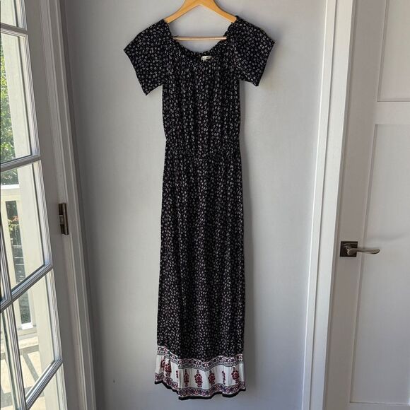 bleuh ciel Dresses & Skirts - Bleuh Ciel Floral Black Maxi Elastic Waist Dress